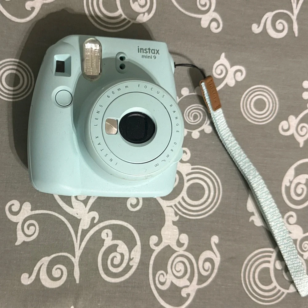 Instax Mini 9 Instant Camera - Mint Green